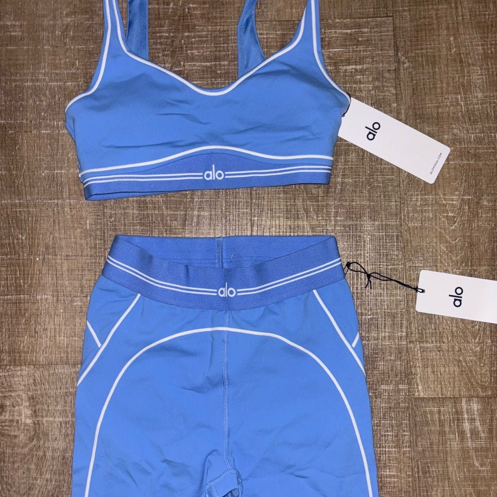 Azure Sculpt Seamless Workout Set – Blue Bra Top & High-Waist Leggings