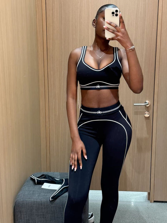 Midnight Sculpt Seamless Workout Set – Black Bra Top & High-Waist Leggings